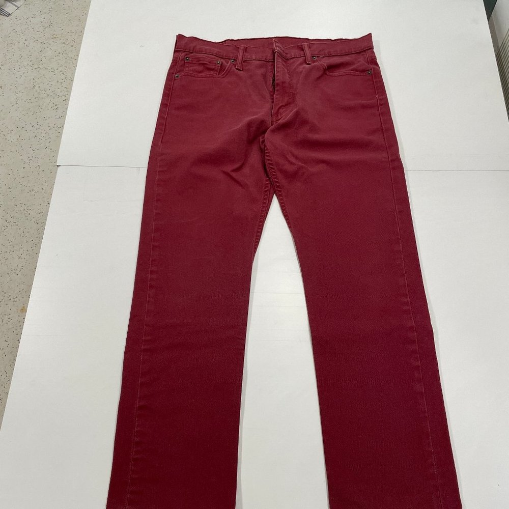 Levi's 513 brick red